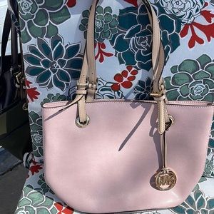 Brand new- Michael Kors dusty rose hard shoulder bag **Never been used**